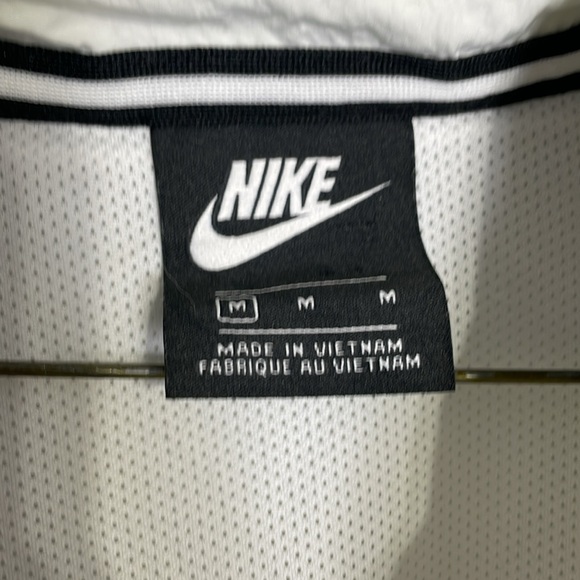 Nike Windbreaker Jacket - Picture 2 of 5
